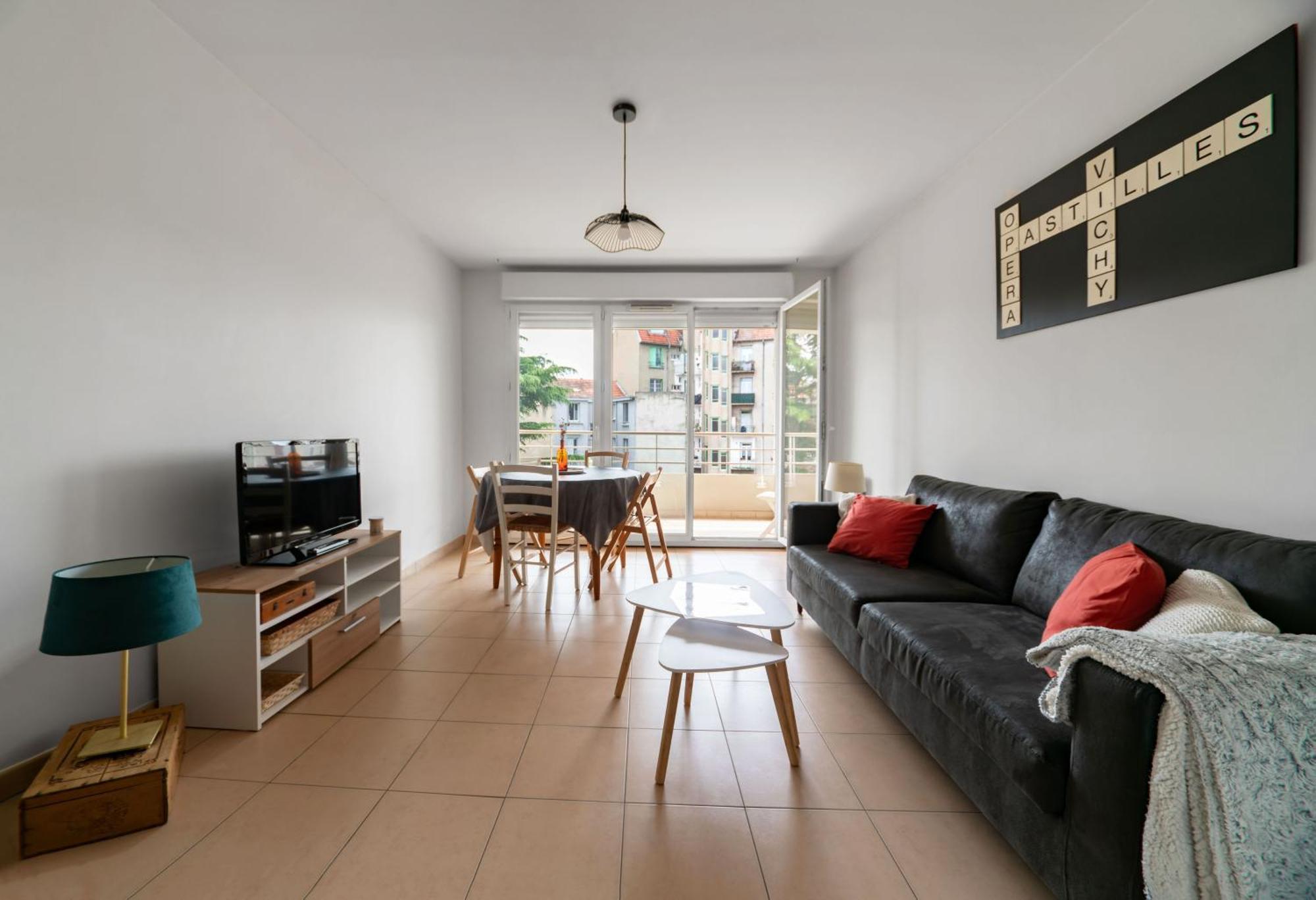 L'Eugenie - Appartement Design & Confort En Centre-Ville 비시 외부 사진