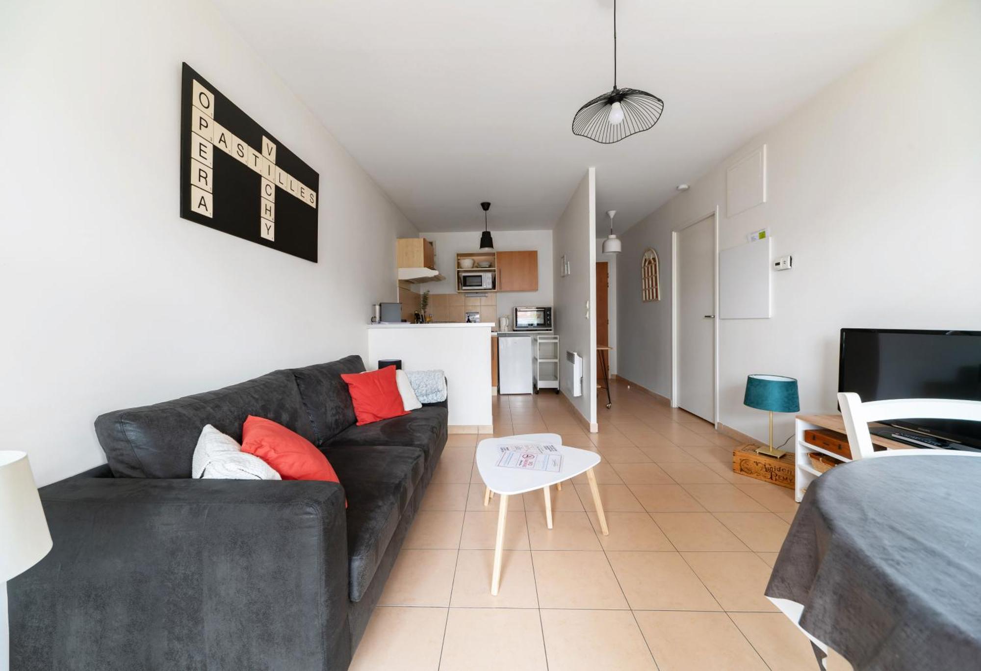 L'Eugenie - Appartement Design & Confort En Centre-Ville 비시 외부 사진