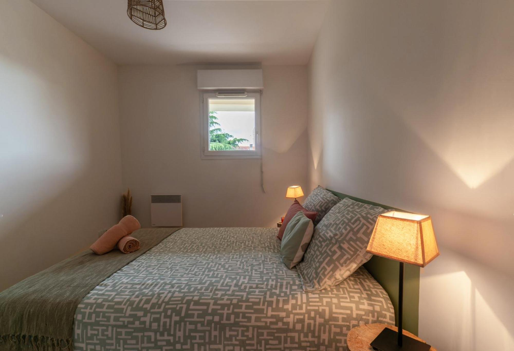 L'Eugenie - Appartement Design & Confort En Centre-Ville 비시 외부 사진