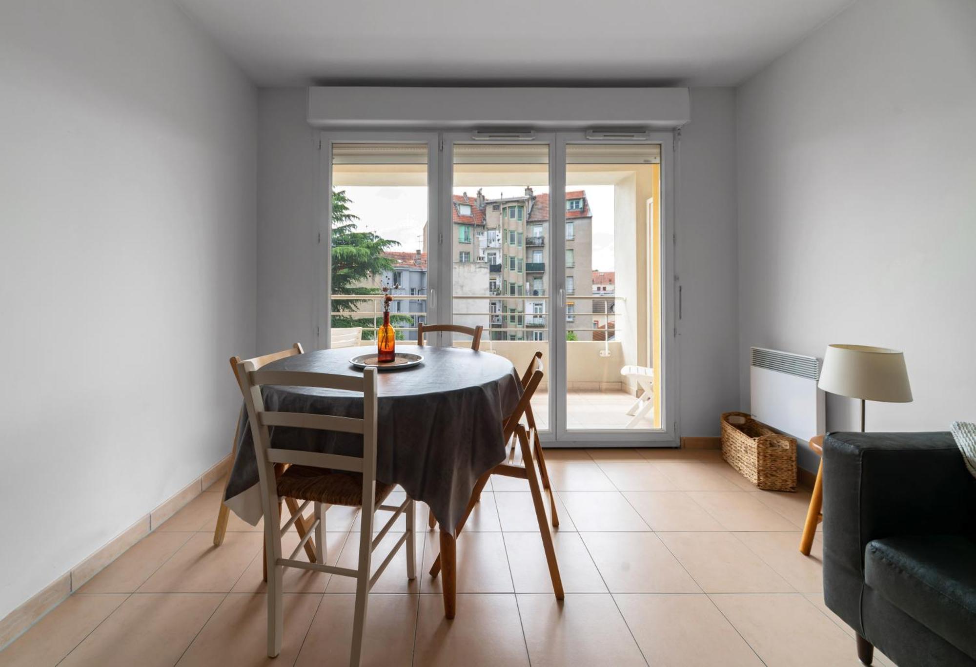 L'Eugenie - Appartement Design & Confort En Centre-Ville 비시 외부 사진