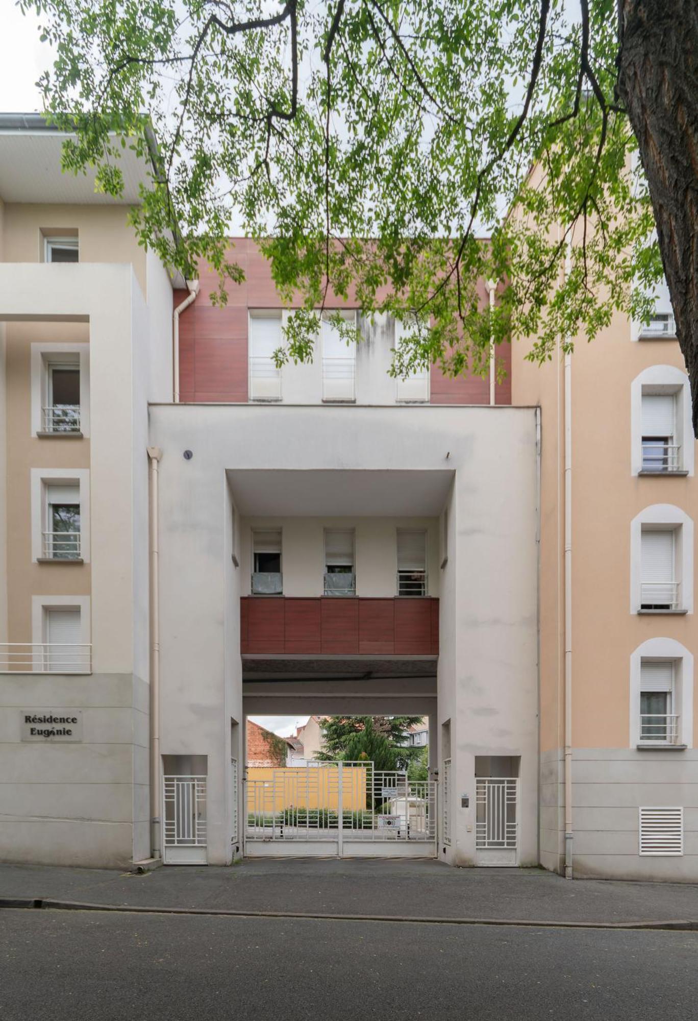 L'Eugenie - Appartement Design & Confort En Centre-Ville 비시 외부 사진