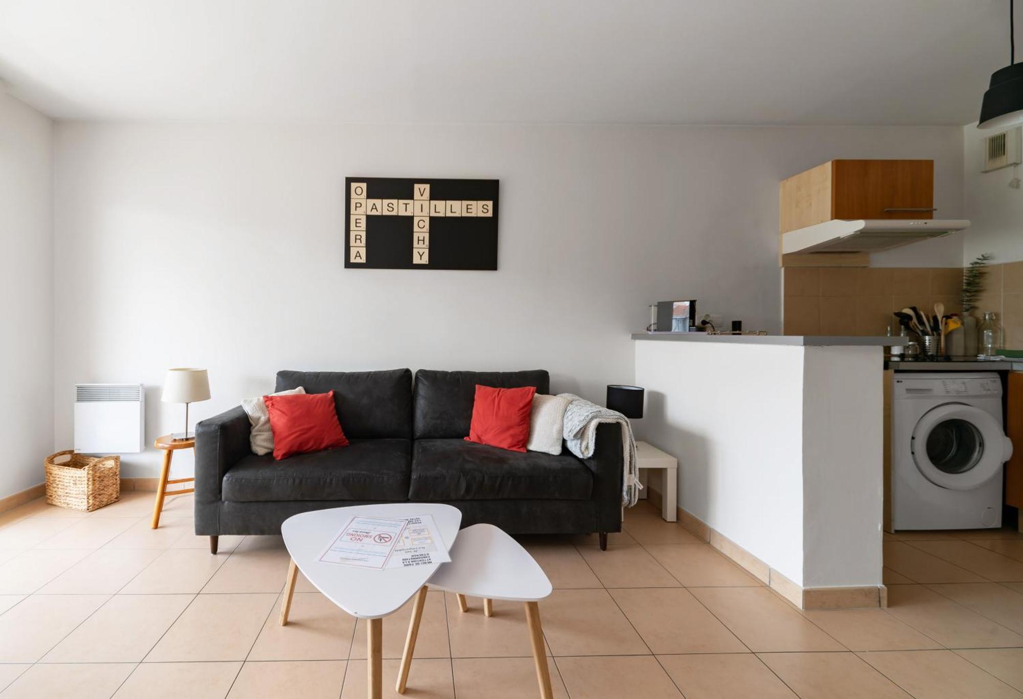L'Eugenie - Appartement Design & Confort En Centre-Ville 비시 외부 사진